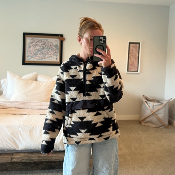 The North Face half zip fleece hoodie - Picture 3 of 8